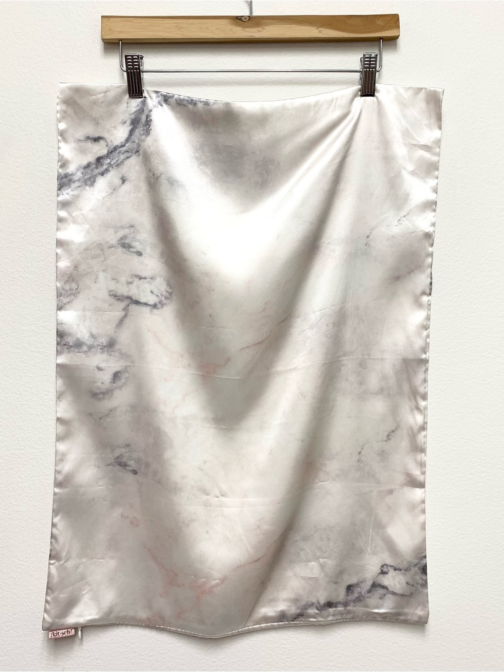 Kitsch Beauty Satin Pillowcase White Marble Standard Size Gentle on Skin & Hair